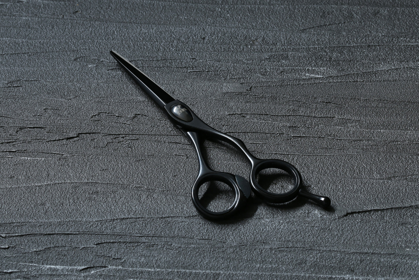 Buy Original Joewell Hair Cutting Scissors FX Series, Made in Japan Hair Scissors now available in India.